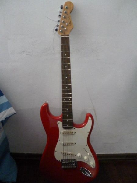 Guitarra Michael Stratocaster